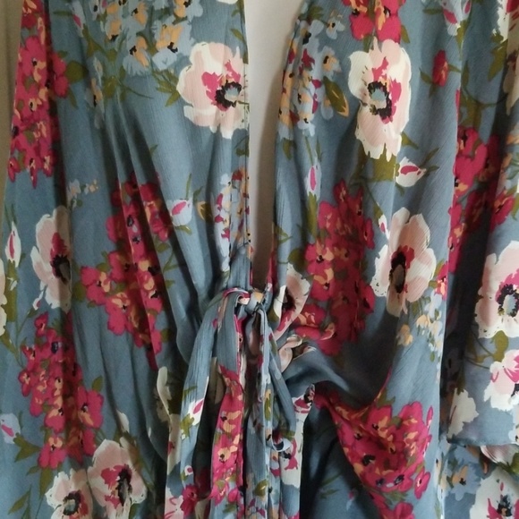 Kimono - Picture 2 of 2